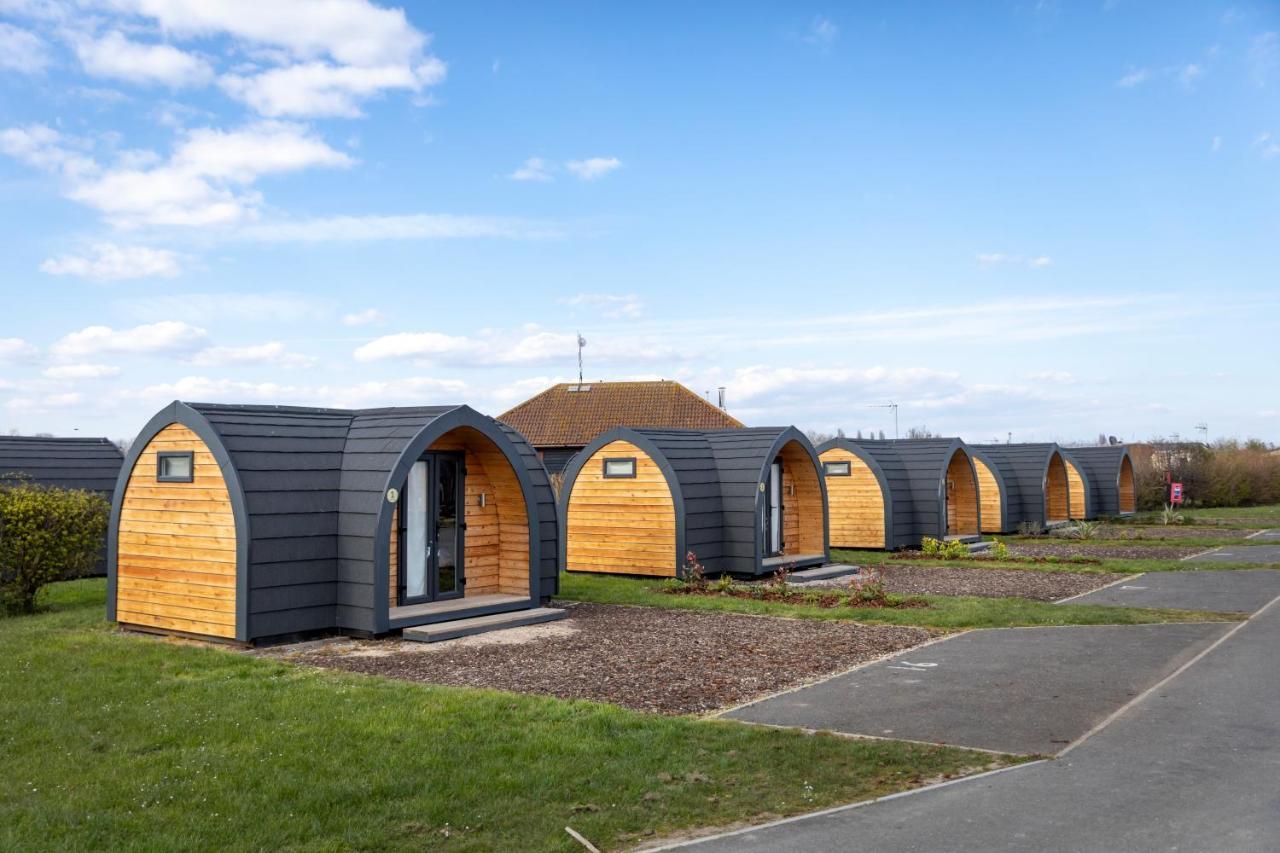Camping Pods Trevella Holiday Park Crantock Eksteriør billede